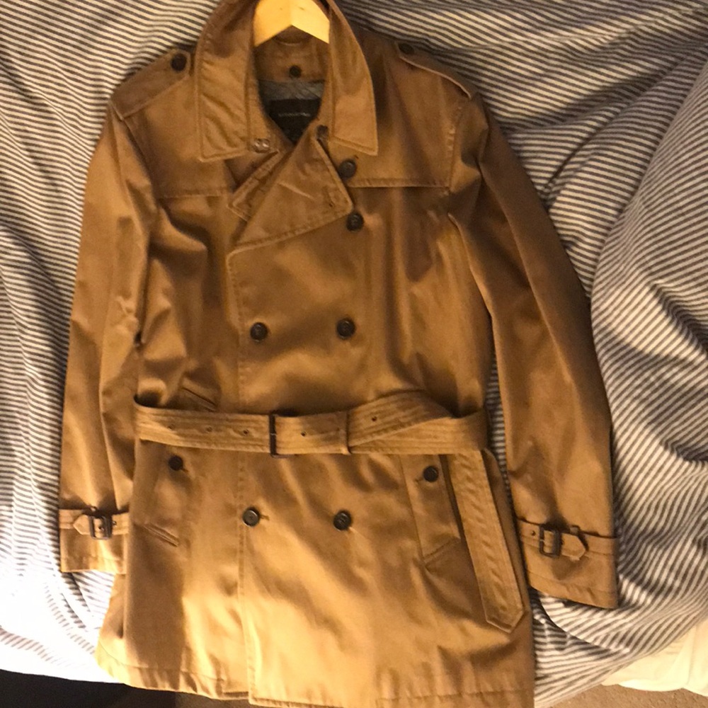 Banana Republic men’s trench coat